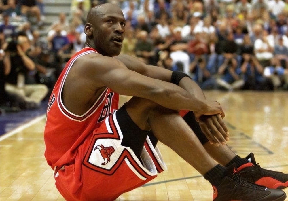 笑死我了 英超赛场又出趣事，王楚淇解说太有梗了！