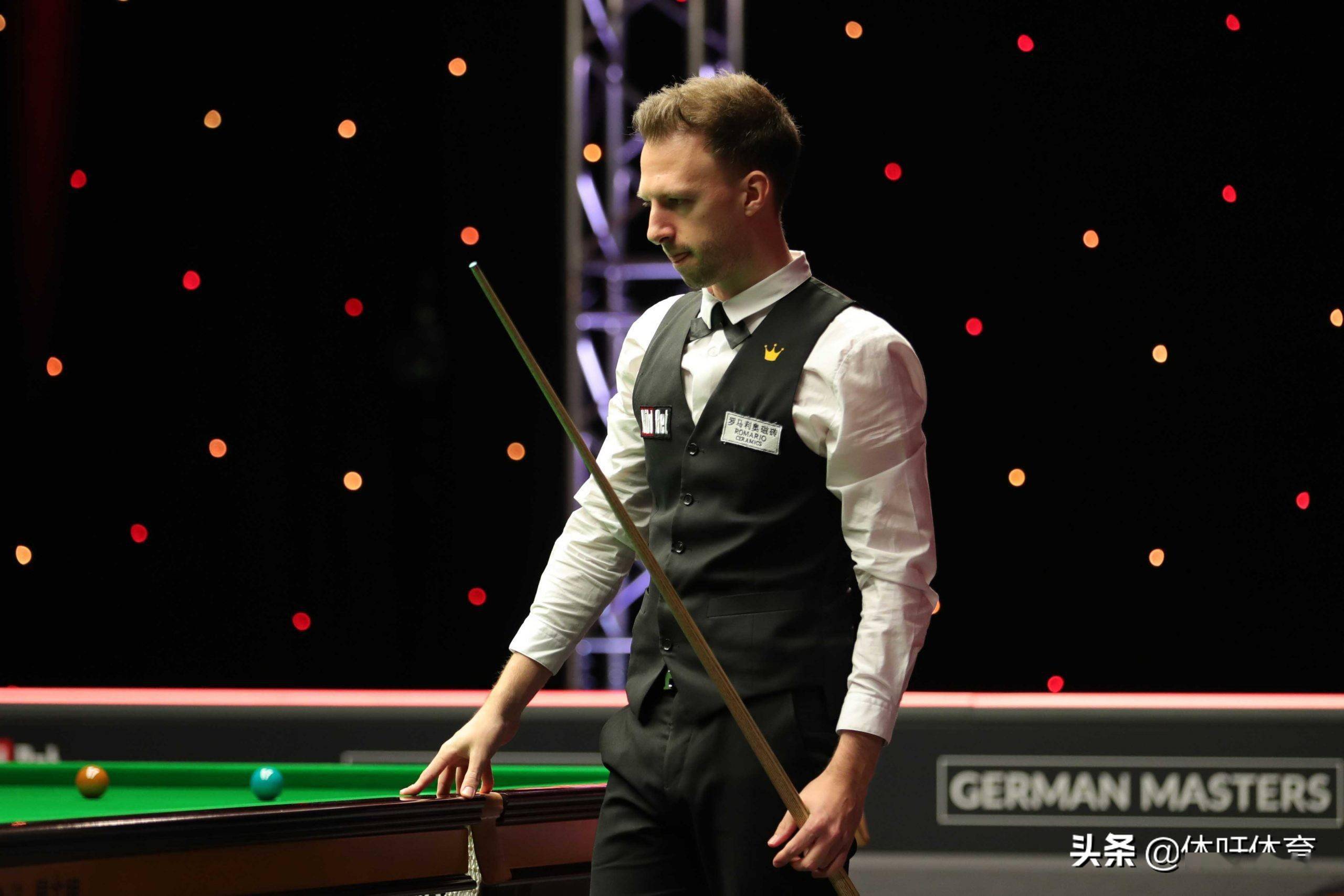 门将虽倒地 门将虽倒地